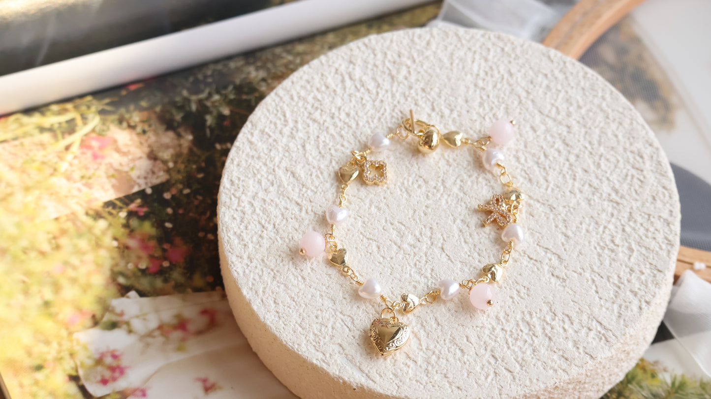 *Instocks* Dangly V2 with Ribbon, Heart Locket & Mini Clover Natural Crystal Bracelet (OT Clasp)