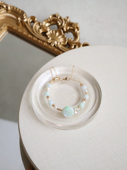 Green Jadeite & Freshwater Pearl — Viridiflora | 8mm (Elastic, Magenta Clasp)