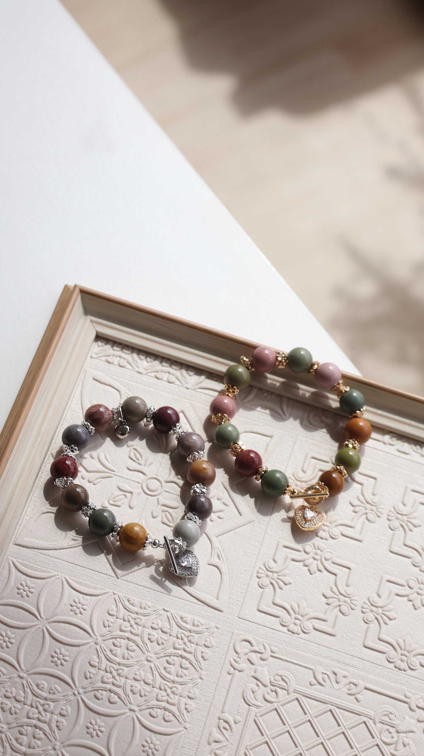 *Instocks* Alashan Agate with Sparkly Heart & OT Clasp Natural Crystal Bracelet (Elastic)