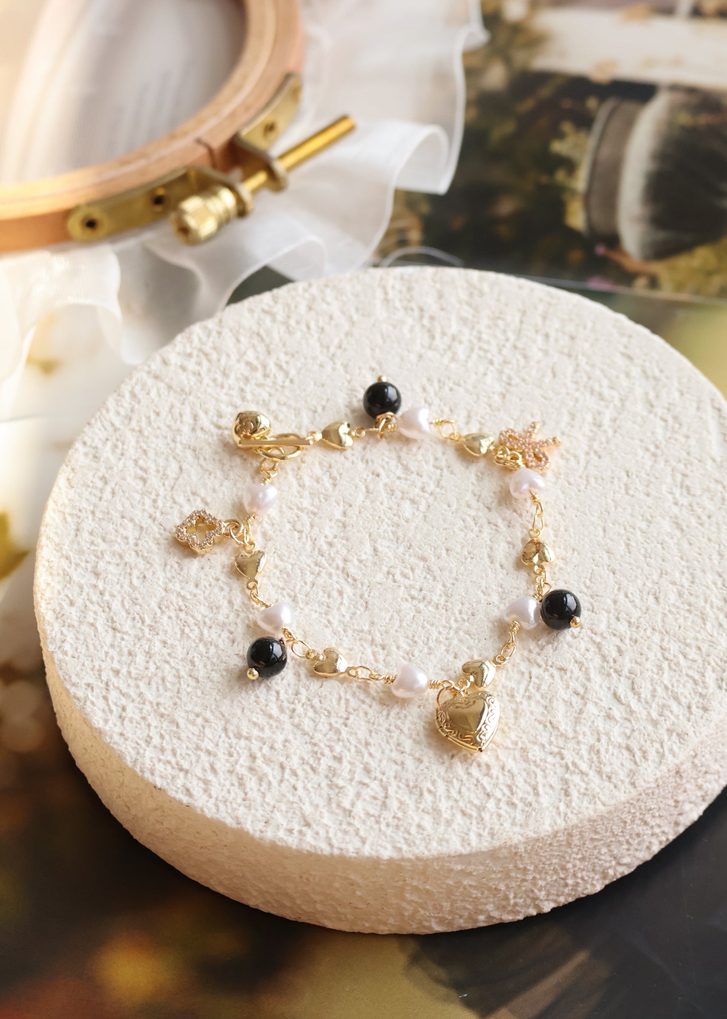 *Instocks* Dangly V2 with Ribbon, Heart Locket & Mini Clover Natural Crystal Bracelet (OT Clasp)