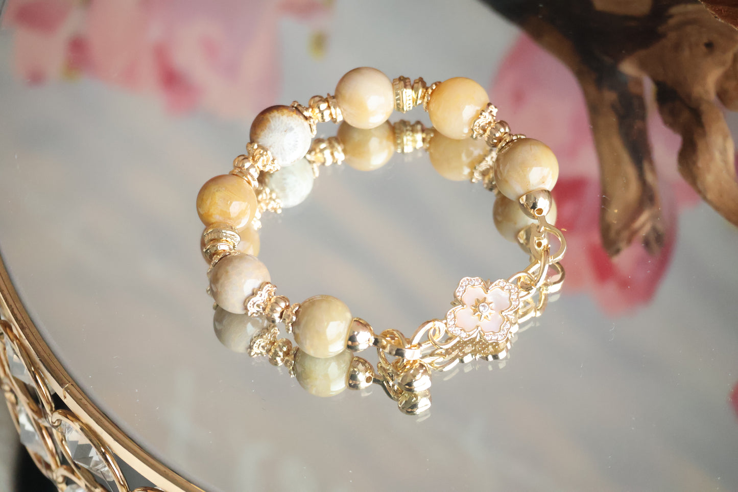 *Instocks* Fossilised Coral Jade with Clover Charm Natural Crystal Bracelet (Elastic)
