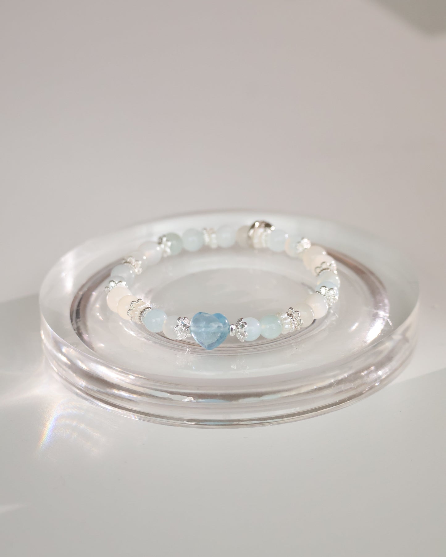 Aquamarine & White Flash Moonstone with Heart Carving — Dain | 6mm (Elastic)