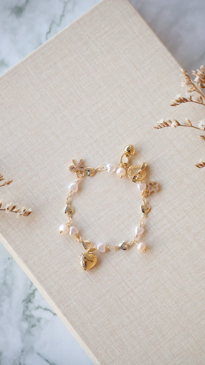 *Instocks* Dangly V2 with Ribbon, Heart Locket & Mini Clover Natural Crystal Bracelet (OT Clasp)