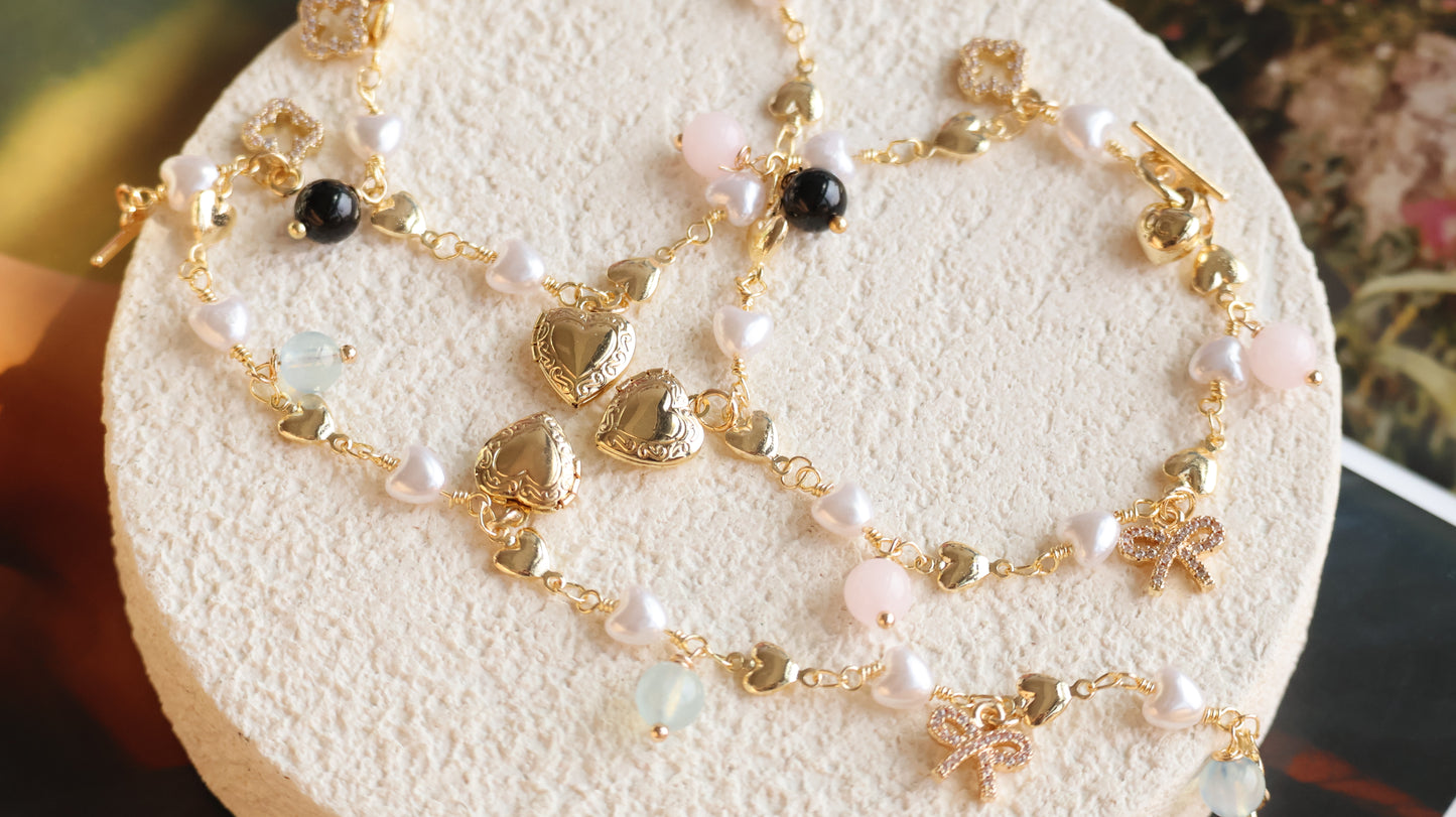 *Instocks* Dangly V2 with Ribbon, Heart Locket & Mini Clover Natural Crystal Bracelet (OT Clasp)