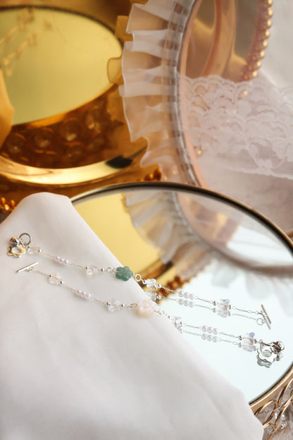 *Instocks* Sakura Flower Chain Natural Crystal Bracelet (OT Clasp)