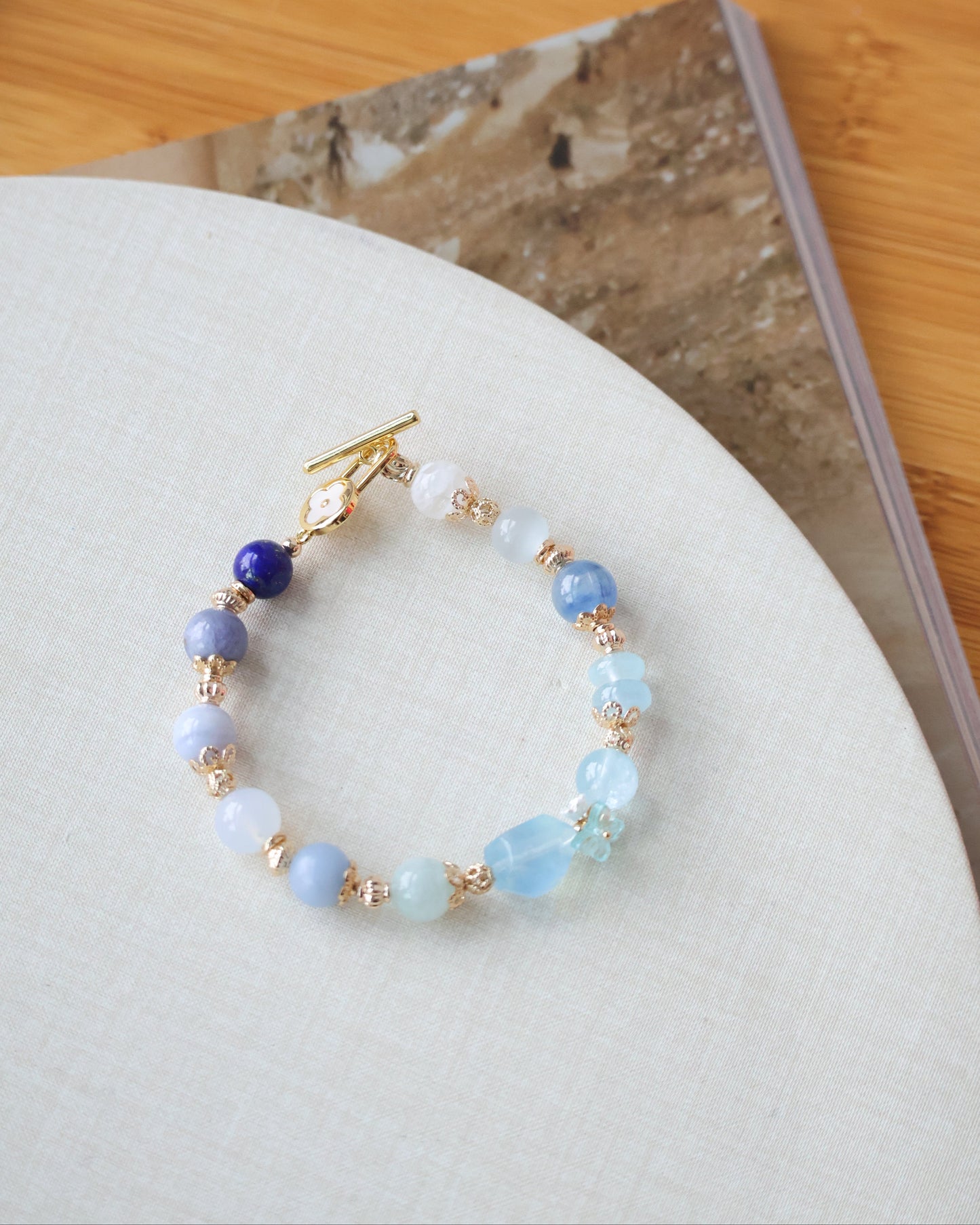 *Instocks* - Azurea Blue 8mm Duobao w OT Clasp