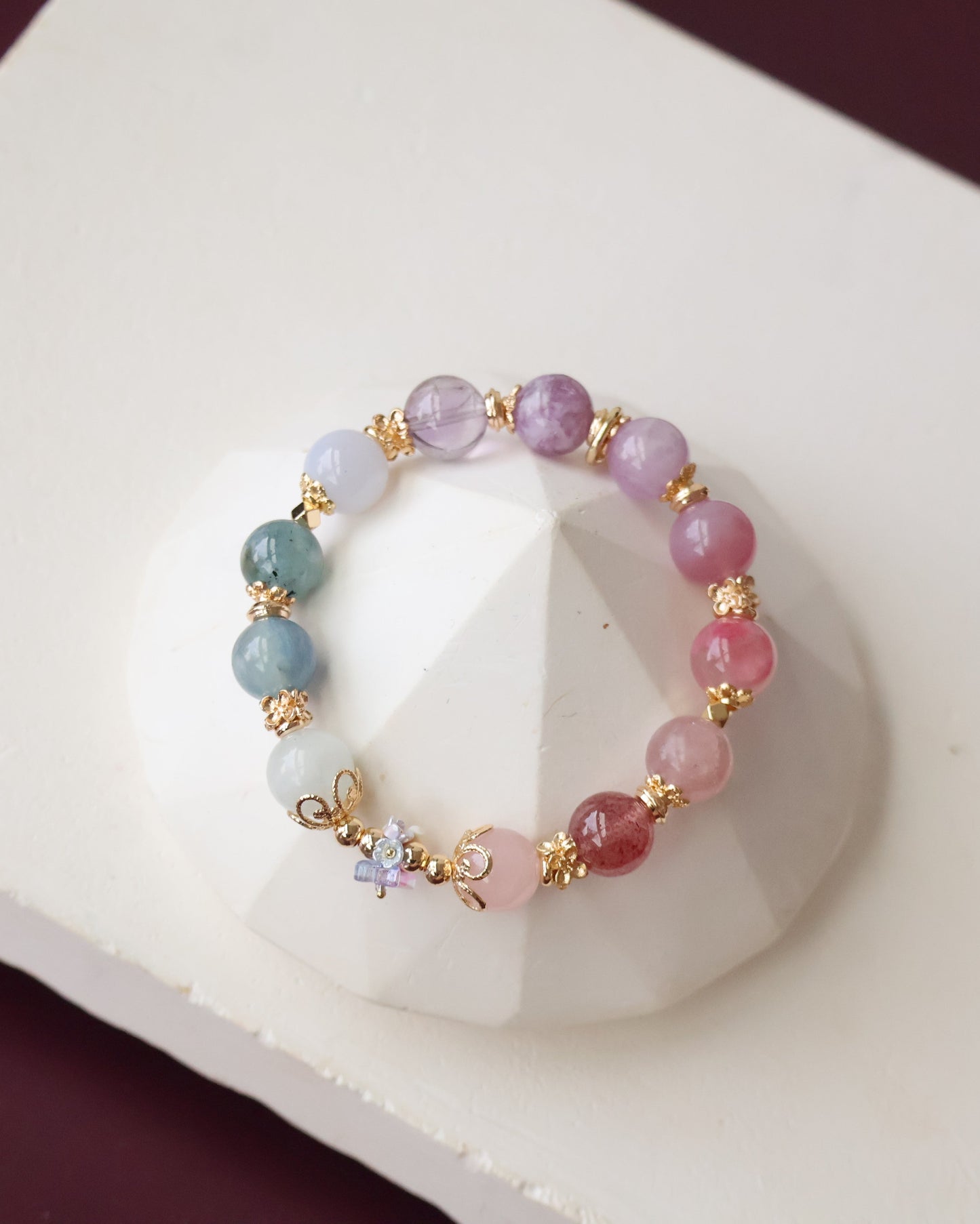 Rose Quartz, Strawberry Quartz, Pink Purple Emerald Mica, Lavender Rose Quartz, Amethyst, Purple Emerald Mica, Kunzite, Blue Chalcedony, Devil Blue Aquamarine, Blue Kyanite & Milky Aquamarine — Duobao (Multi Gems) with Bouquet | 10mm (Elastic)