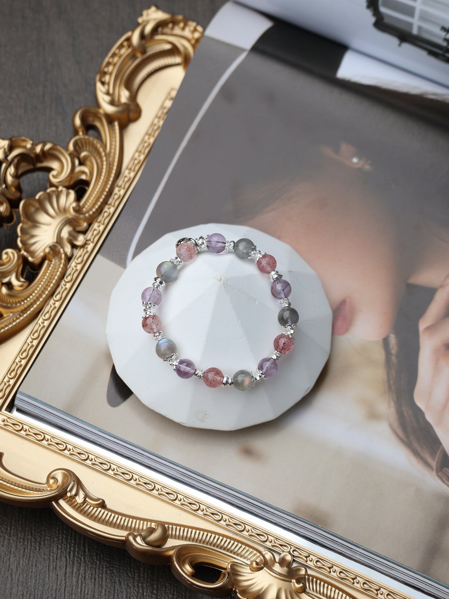 Strawberry Quartz, Labradorite, Amethyst — Leo Horoscope Series | 8mm (Elastic)