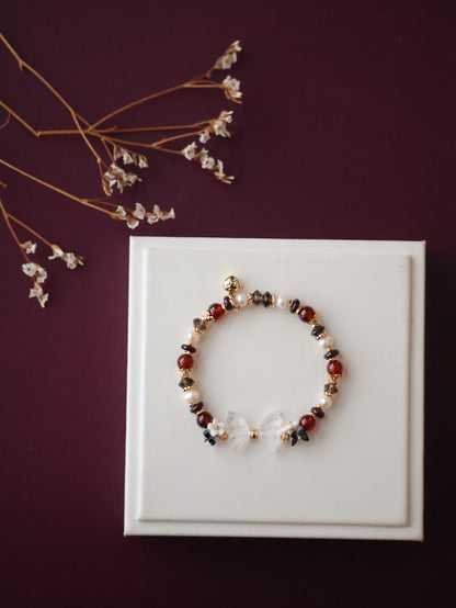 *Instocks*  - Erza - 6mm Smoky Quartz, Fresh Water Pearls & Garnet with Clear Quartz Wings Carving (Elastic)