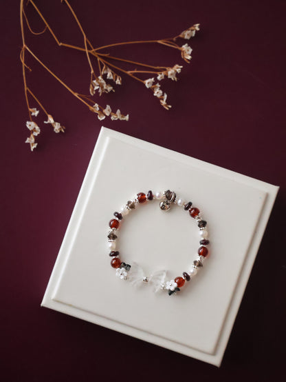 *Instocks*  - Erza - 6mm Smoky Quartz, Fresh Water Pearls & Garnet with Clear Quartz Wings Carving (Elastic)