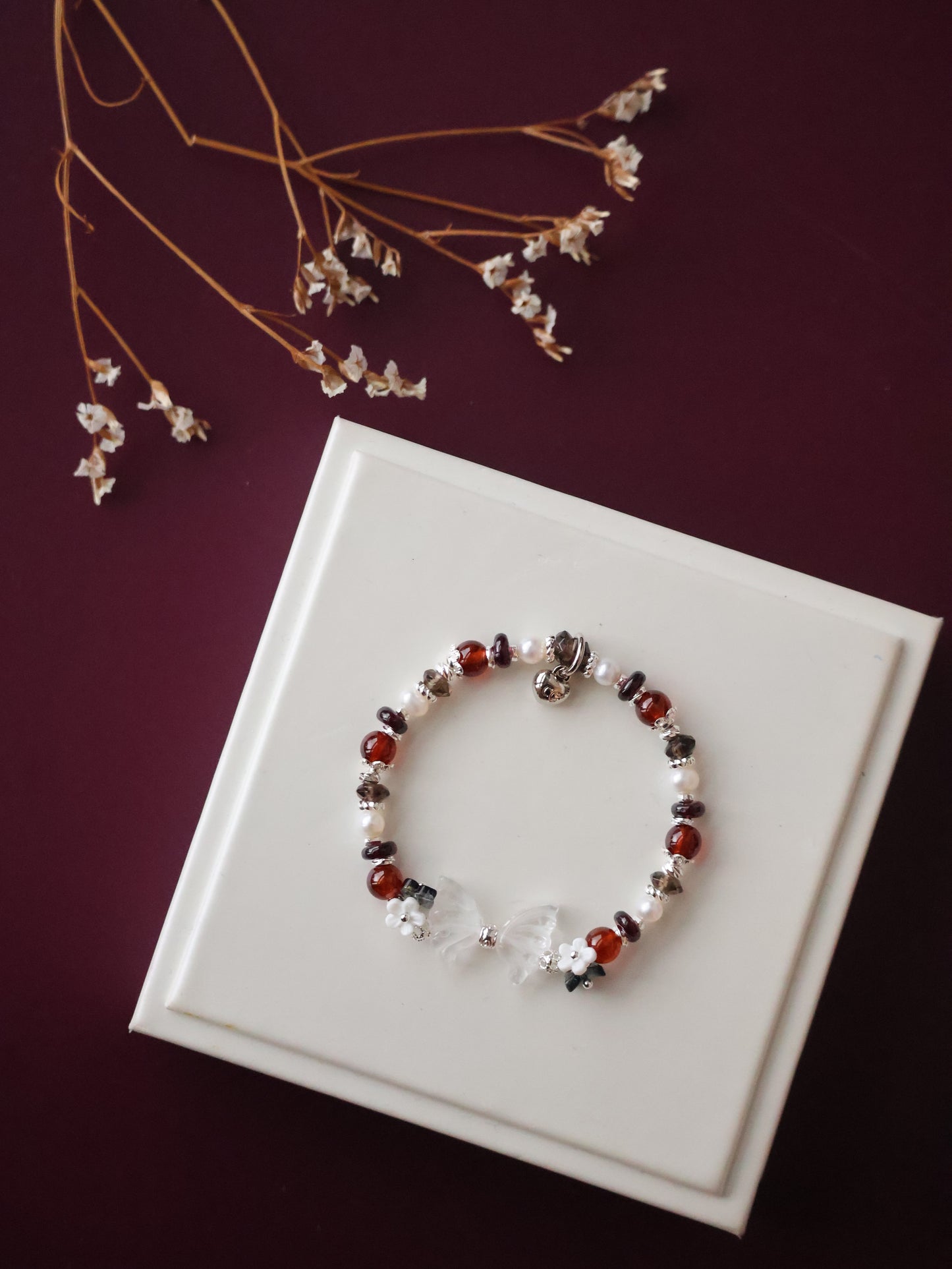 *Instocks*  - Erza - 6mm Smoky Quartz, Fresh Water Pearls & Garnet with Clear Quartz Wings Carving (Elastic)