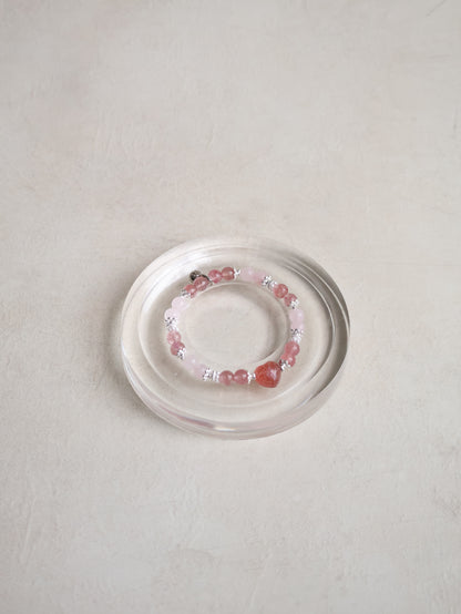 Rose Quartz, Strawberry Quartz with Heart Carving — Dain | 6mm (Elastic)