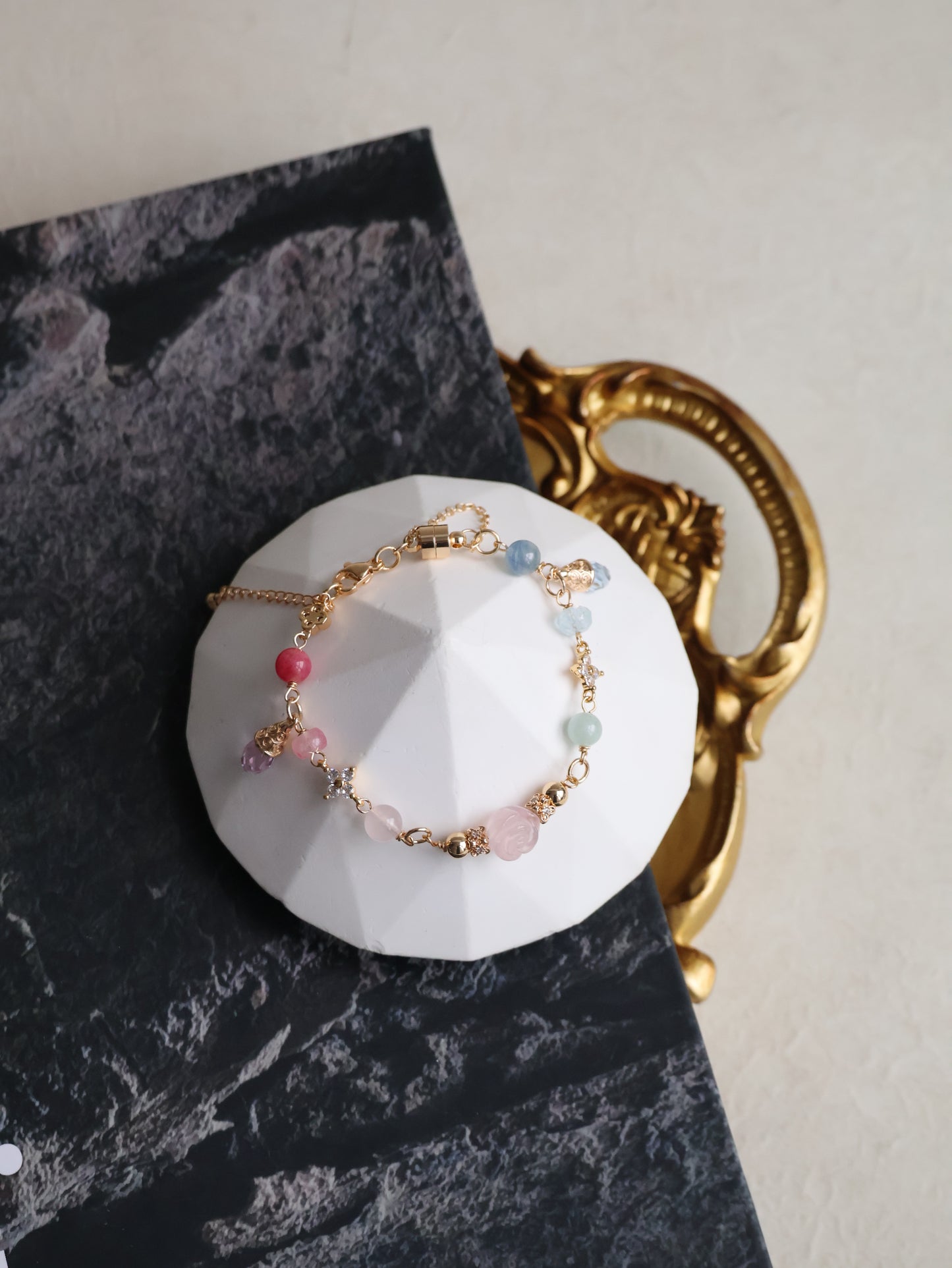 Rose Quartz, Blue Kyanite, Blue Topaz, Aquamarine & Rhodonite — Rosen Bleu Chain Bracelet | 8mm (Magnetic Opening, Chain)