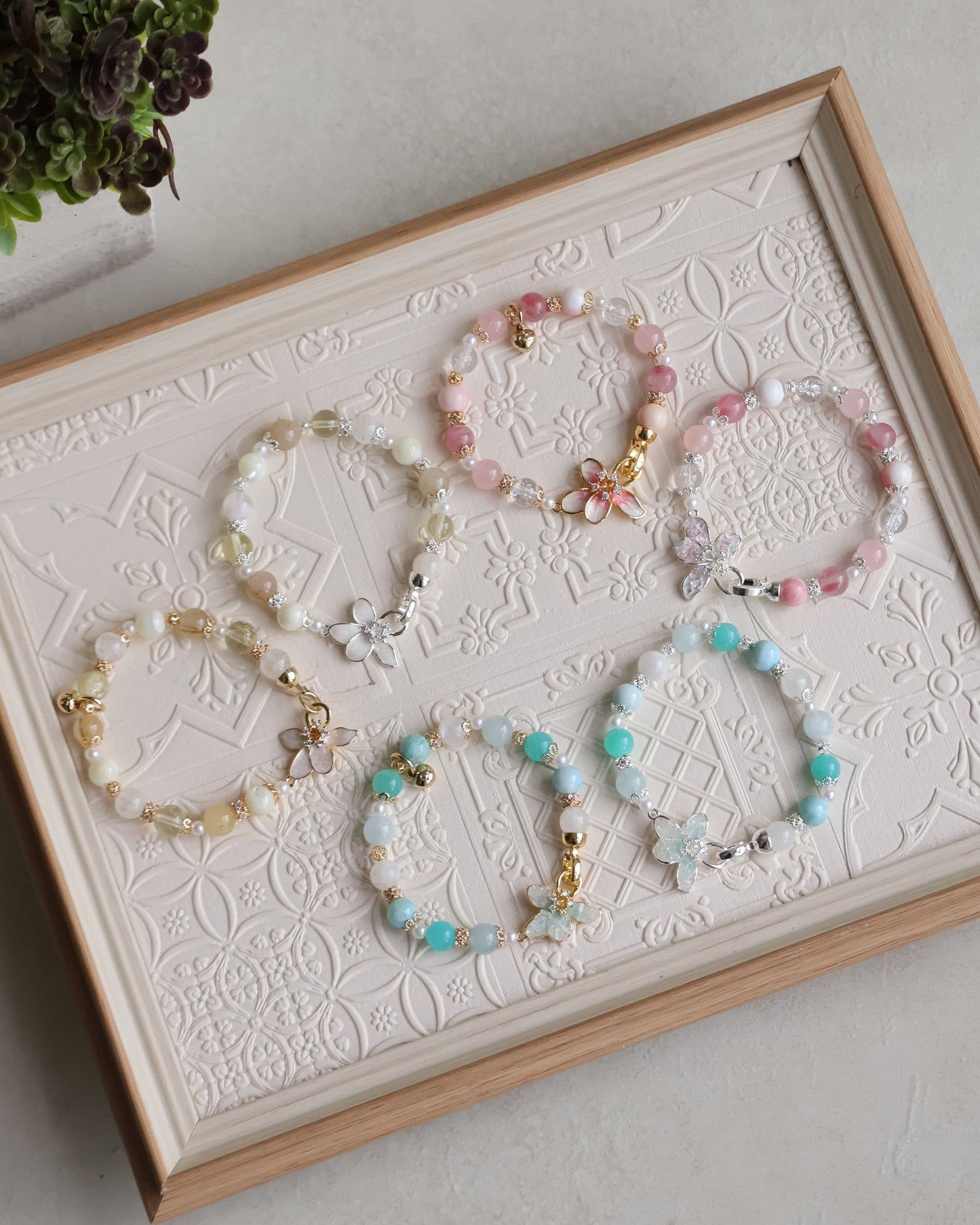 Crackled Clear Quartz, Rose Quartz, Rhodonite & Queen Conch — Plumeria Pink | 8mm (Elastic / OT Clasp)