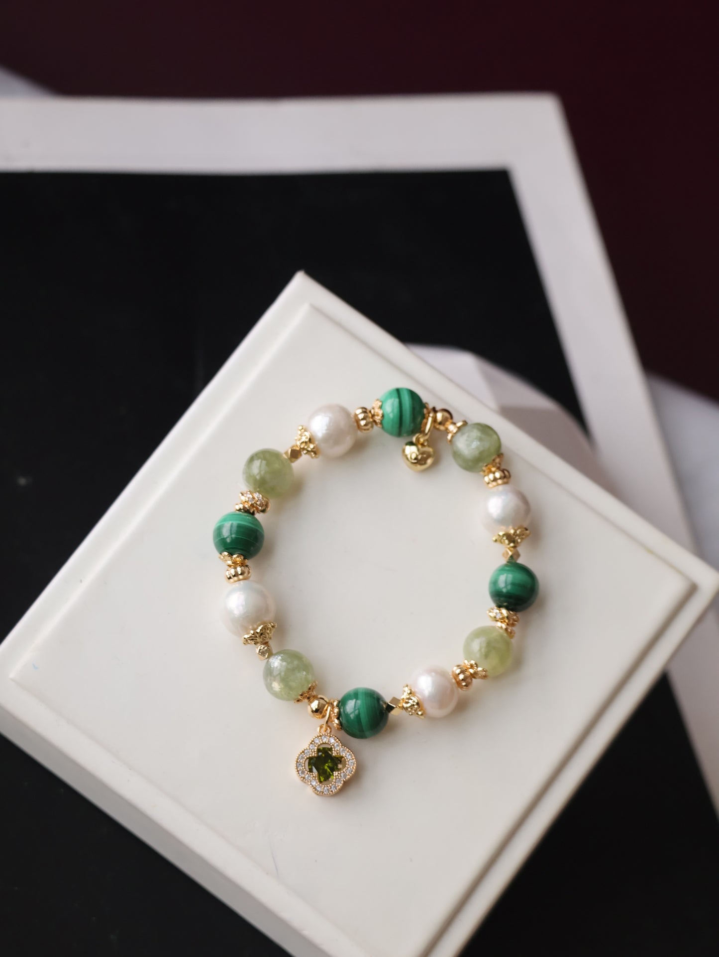 Malachite, Green Emerald Mica & Freshwater Pearl Crystal Bracelet — Cordelia Twin Sparkly Clover | 8mm + 10mm (Elastic)