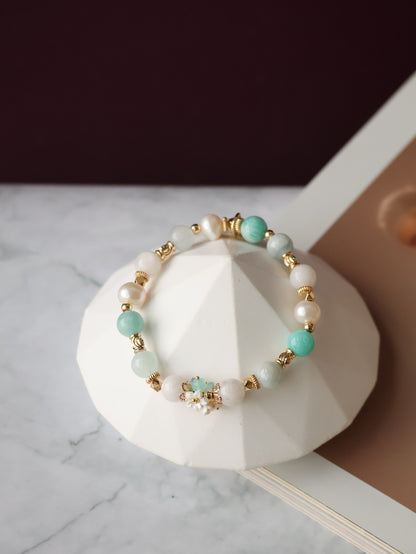 Amazonite, Freshwater Pearl, Aquamarine & Snow Garden Rose Quartz Crystal Bracelet — Freina | 8mm (Elastic)
