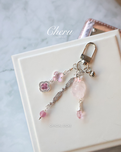Rose Quartz Nine-Tailed Fox Crystal Keychain with Clover Charm — Blush Kyubi