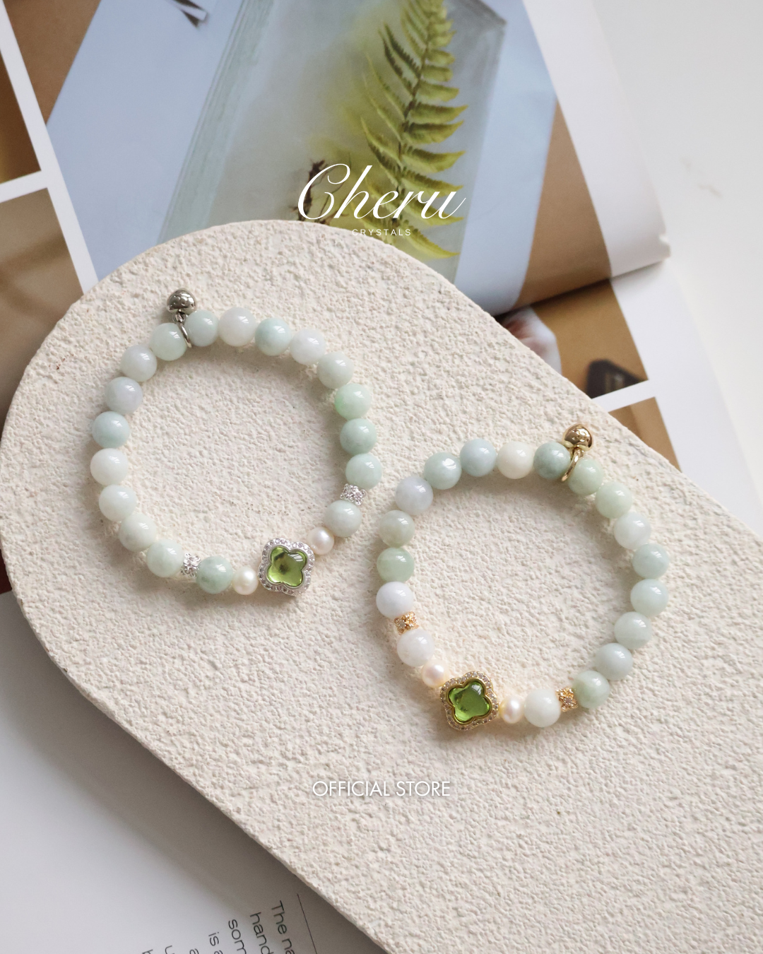 Green Jadeite & Freshwater Pearl Crystal Bracelet with Clover Charm (String Through) — Elowee | 8mm (Elastic)